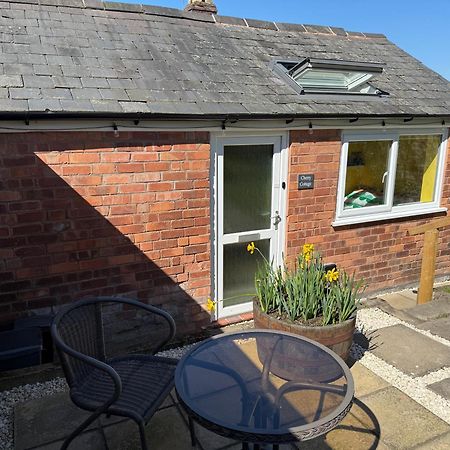 Cherry Cottage Retro Stay, Stourport Extérieur photo