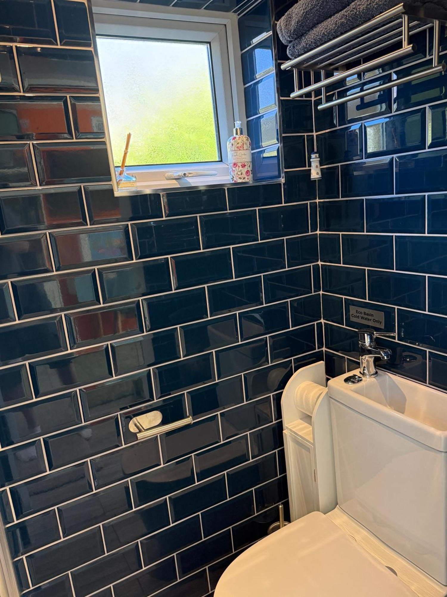 Cherry Cottage Retro Stay, Stourport Extérieur photo